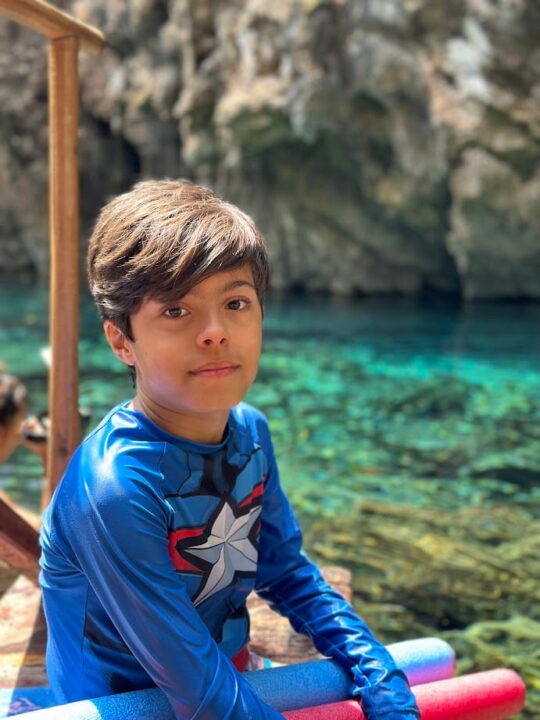 Dimitri na Lagoa do Japonês, um dos atrativos de águas cristalinas do Jalapão